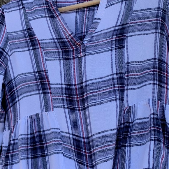 Altair’s State Light Flannel Blouse - Picture 3 of 5